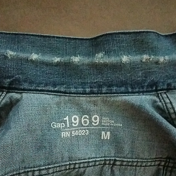 Gap 1969 Blue Denim Jacket (women's) - Picture 3 of 3